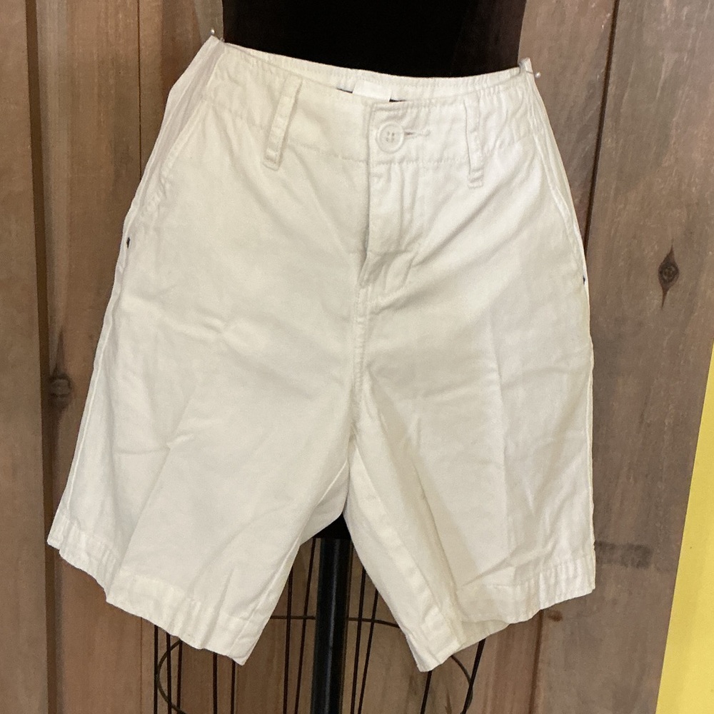 VENUS White Women's Bermuda Shorts
